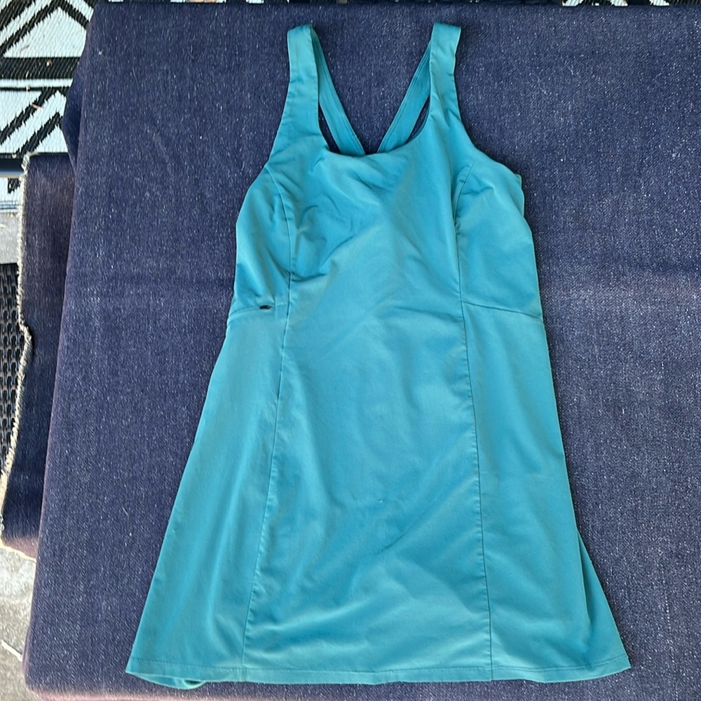 Medium REI Active Pursuits dress